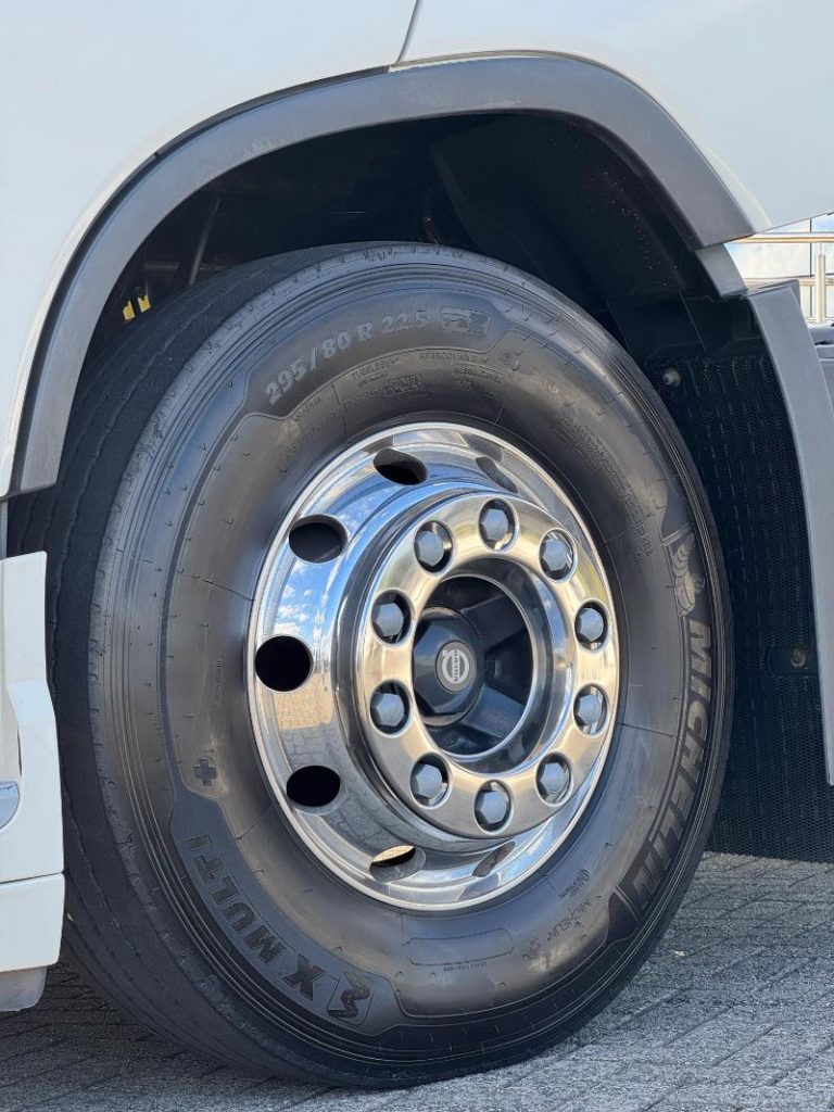 Imagem destaque Volvo FH 540 6×4 2021